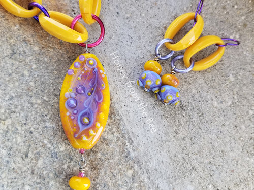 Purple Paisely necklace set