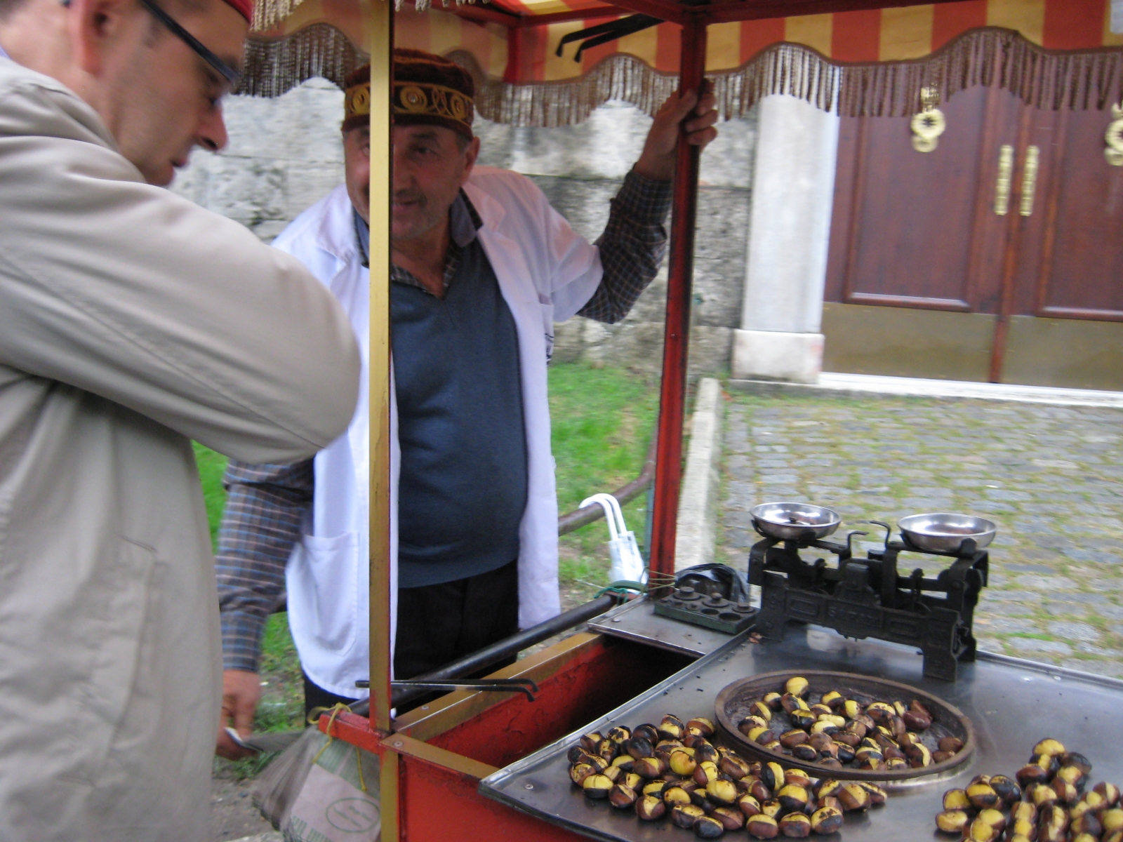 Chestnut cart in Istanbul