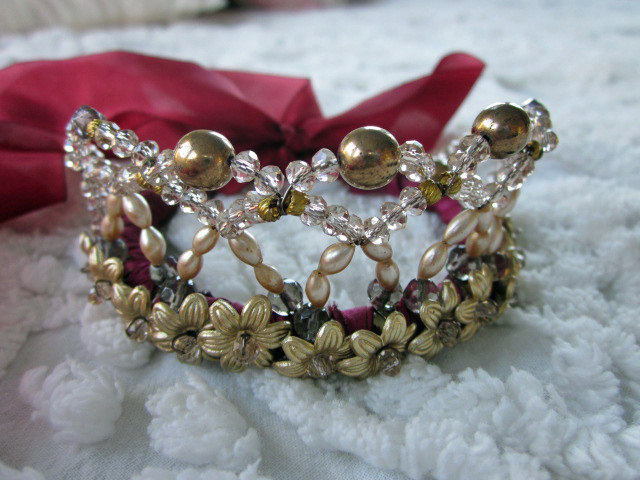 Fille de France crown