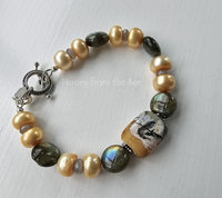 Labradorite and pearl artisan bracelet