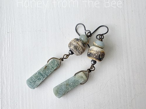 Beach earrings in aqua and sand