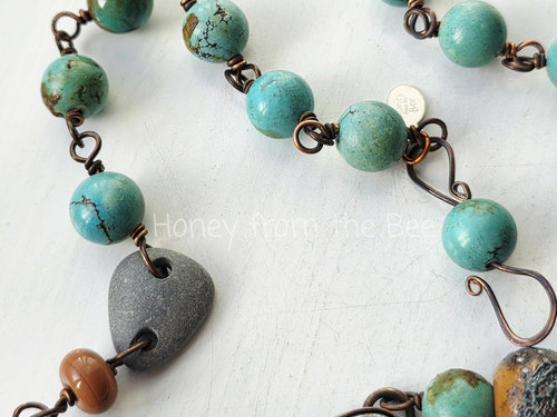 Statement necklace in turquoise