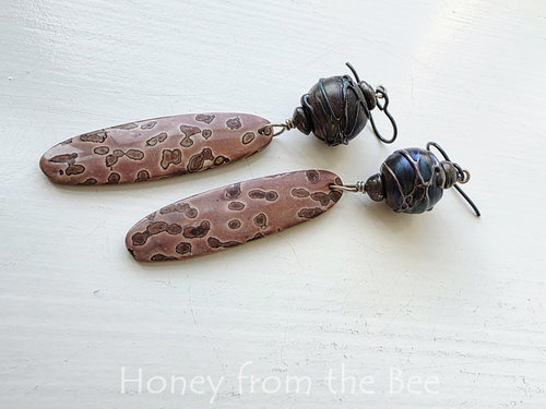 Chohua Jasper earrings in rose and blue