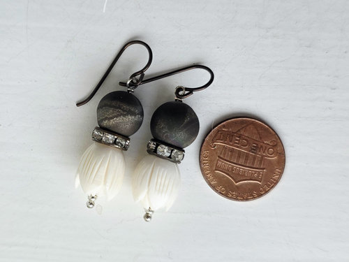 Drusy earrings with crystals
