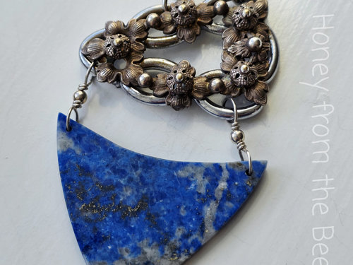 Antique buckle with lapis lazuli necklace in blue, brass and silver