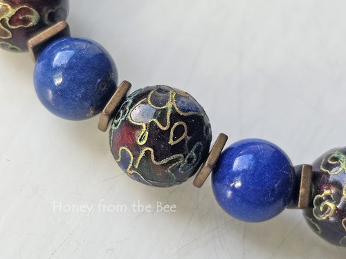 Vintage bead bracelet in red and blue