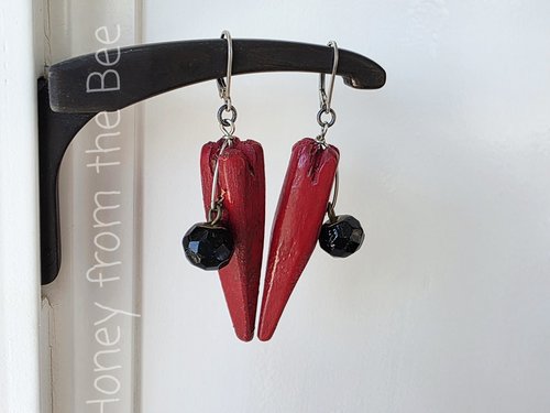 Red Heart earrings feature wood hearts and antique faceted black button 