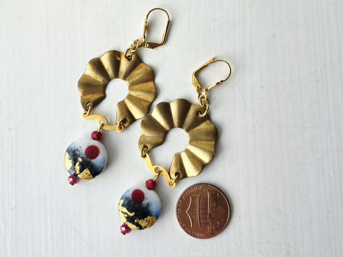 Sailor's Delight earrings in red and gold