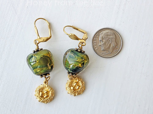 Artisan earrings green and gold