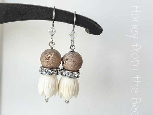 Floral earrings in rose and white